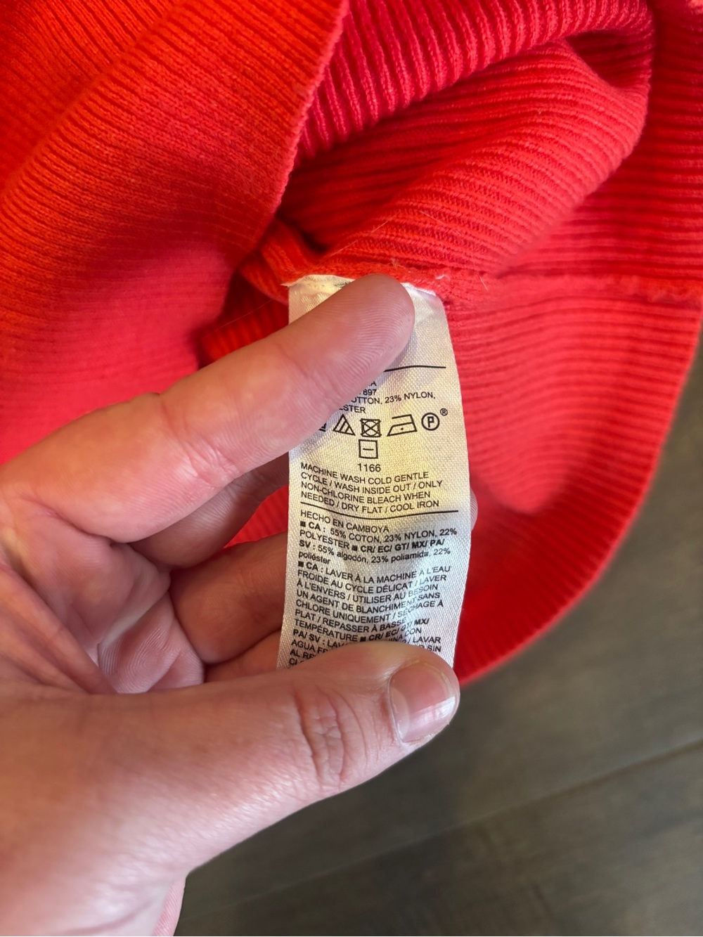 Old Navy Bright Red Ribbed Knit Top - Picture 5 of 8